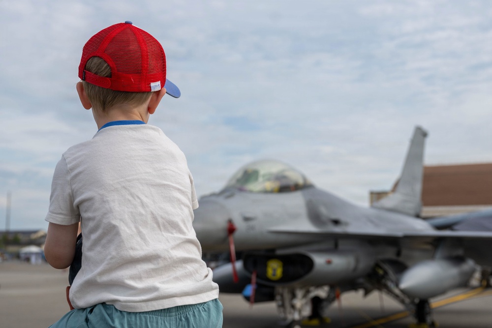2026 Arctic Lightning Air Show Day 2