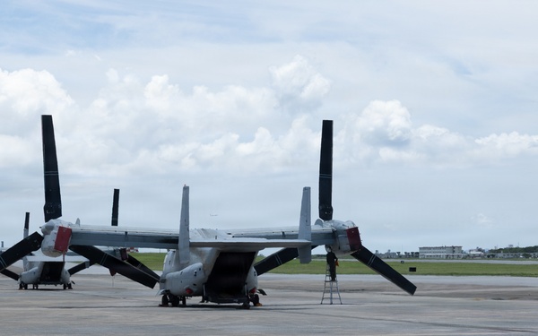 VMM-262 Conducts Hoist Training