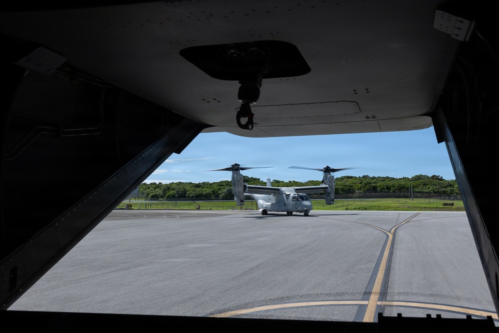 VMM-262 Conducts Hoist Training