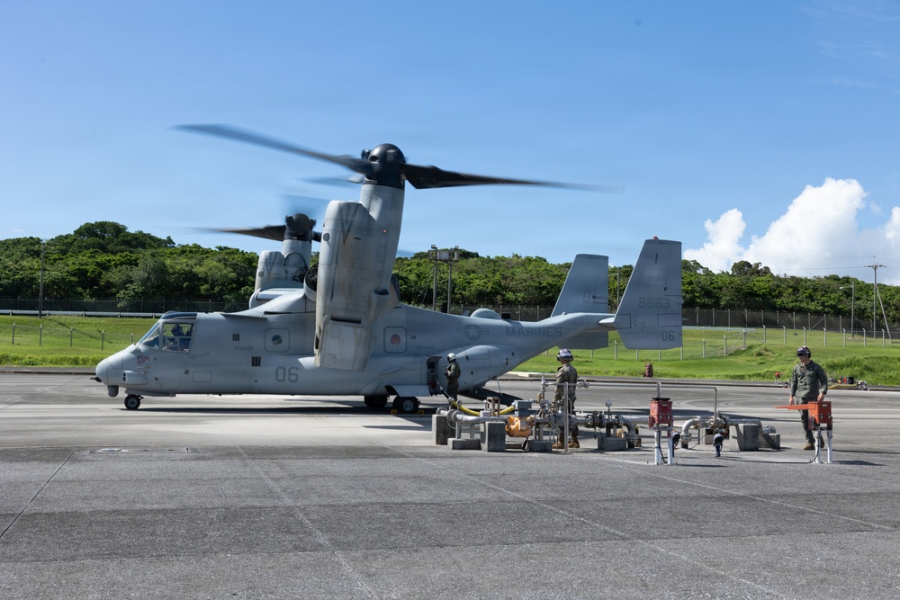 VMM-262 Conducts Hoist Training