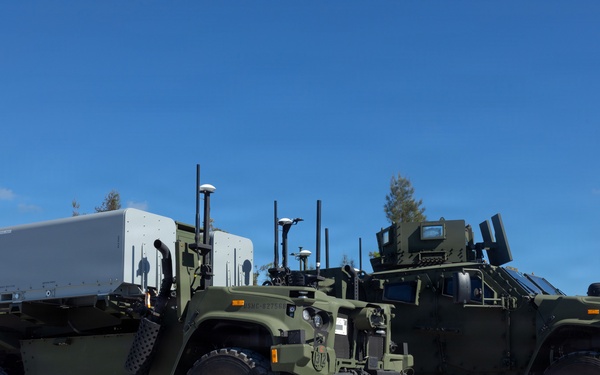 12th Marine Littoral Regiment conducts Navy-Marine Expeditionary Ship Interdiction System Training