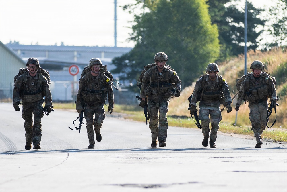 USAREUR-AF Best Squad ruck march