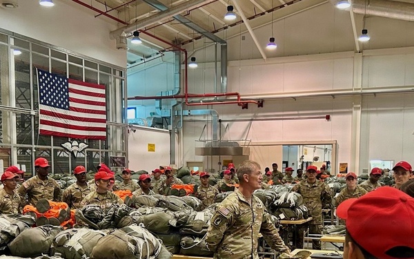 USEUCOM Senior Enlisted Leader visits Aviano AB