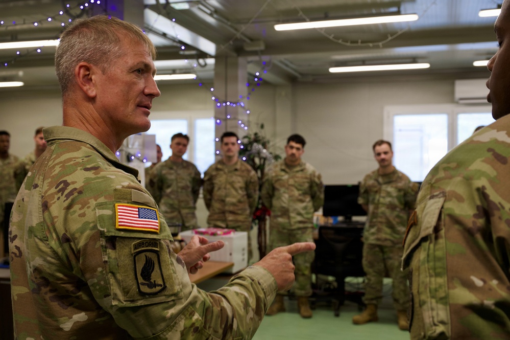 USEUCOM Senior Enlisted Leader visits Aviano AB