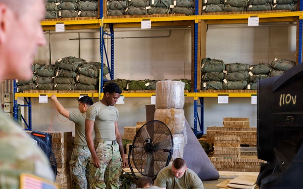 USEUCOM Senior Enlisted Leader visits Aviano AB