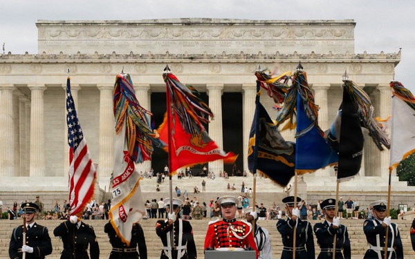 Master Gunnery Sgt. Kevin Bennear Sings the National Anthem at the National Military Monument
