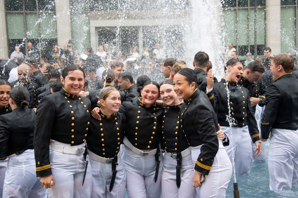 2026 USNA Color Parade Fountain Dunk