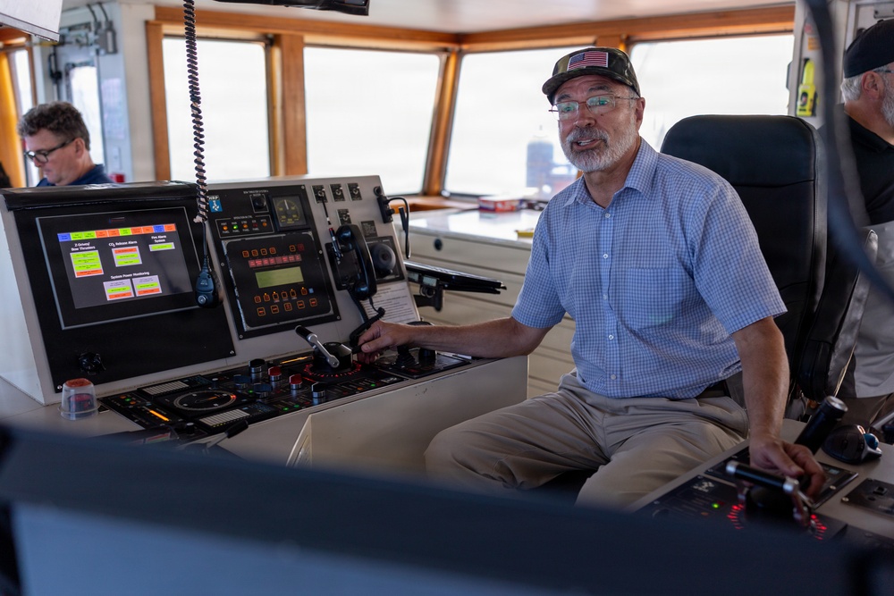 Rep. Andy Harris tours U.S. Army Corps of Engineers dredging operations in Ocean City, Md.