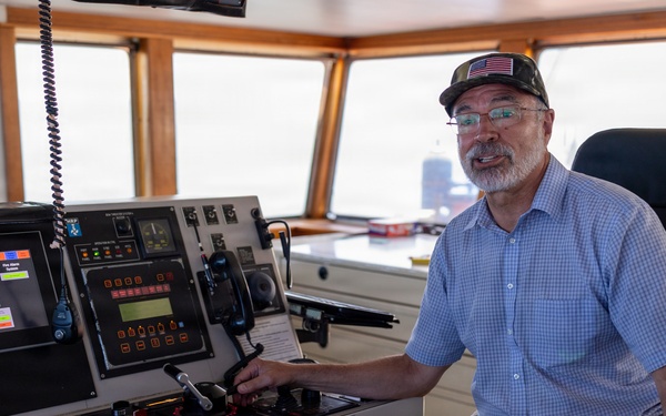 Rep. Andy Harris tours U.S. Army Corps of Engineers dredging operations in Ocean City, Md.