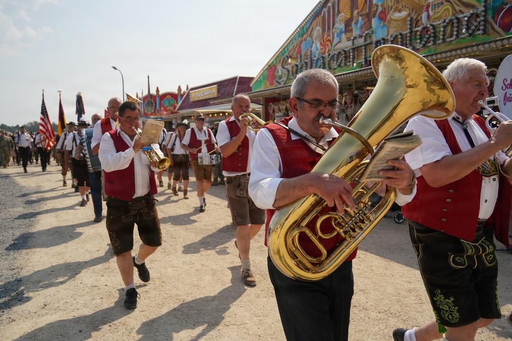 Parade to the fest tent