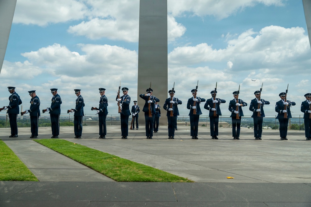 Honoring those who served