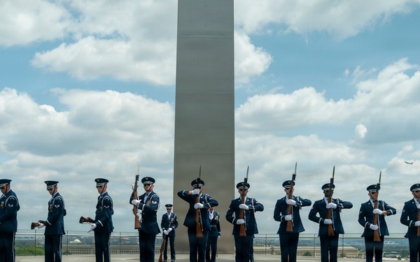 Honoring those who served