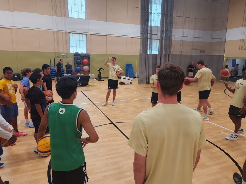 West Point men's basketball team builds leadership and community ties during Puerto Rico visit
