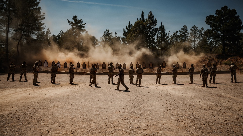 1st SFC Communicators Execute Advanced Marksmanship Range