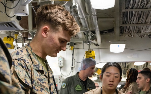 13th MEU | Simulated Casualty Evacuation Care
