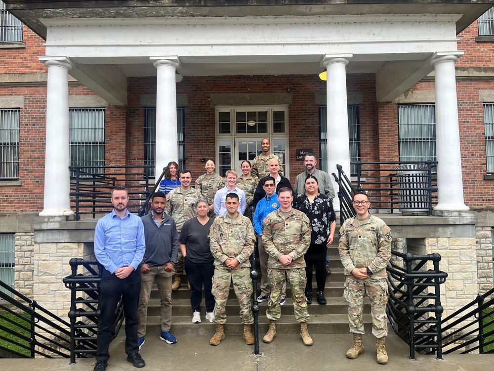 Soldiers and ACPs complete Advanced Builder Course