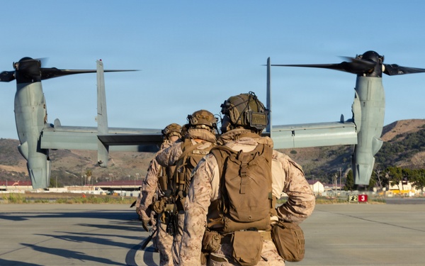 13th MEU | BLT 2/4 executes Simulated TRAP mission