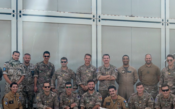 HOA allies familiarize themselves with VMM-362 (REIN) capabilities