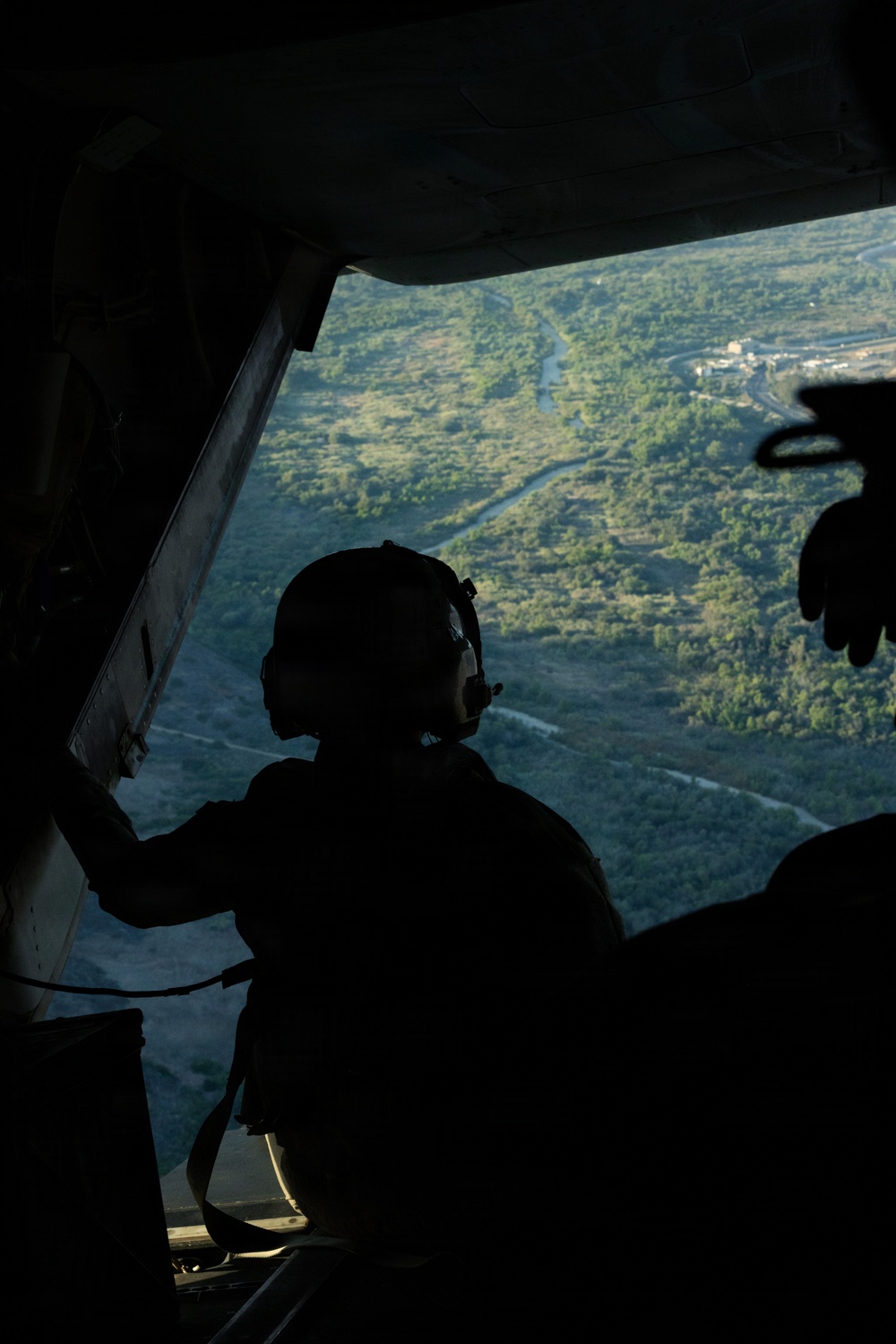 13th MEU | BLT 2/4 executes Simulated TRAP mission