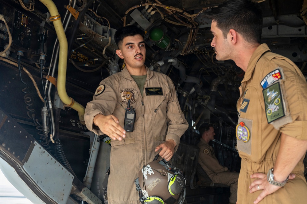 HOA allies familiarize themselves with VMM-362 (REIN) capabilities