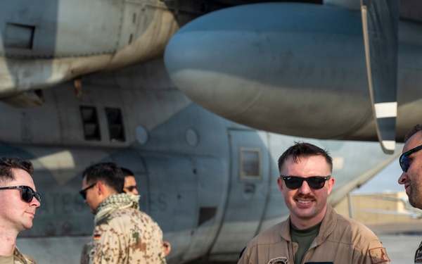 HOA allies familiarize themselves with VMM-362 (REIN) capabilities
