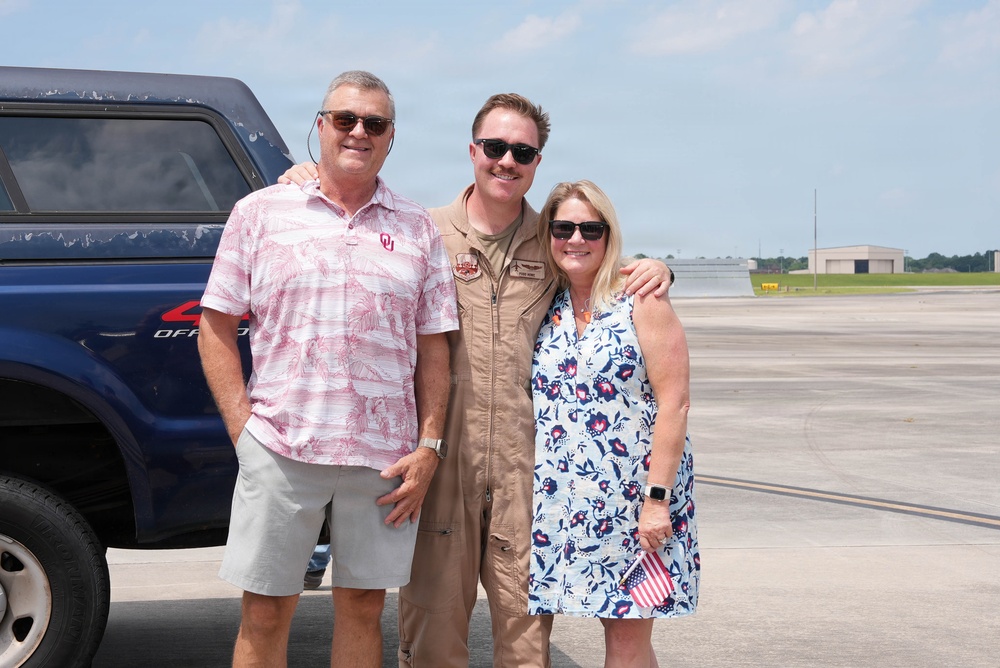472nd Electronic Warfare Squadron members return home