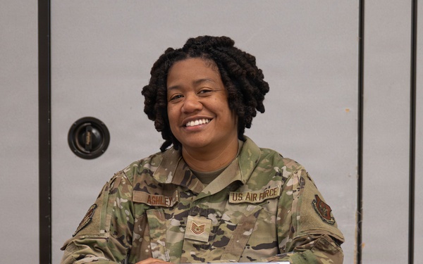 Pre-deployment event connects Dover reservists to key resources