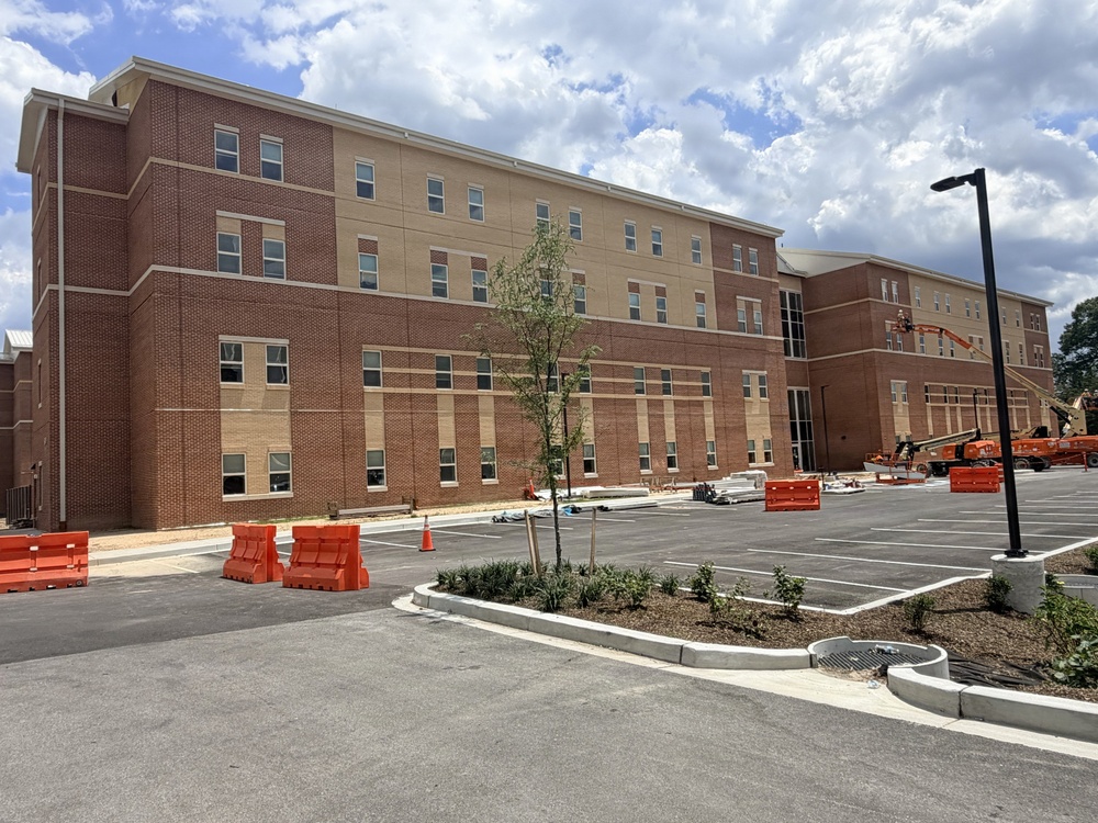 Enlisted Service Members to Enjoy Modern Living in New Barracks