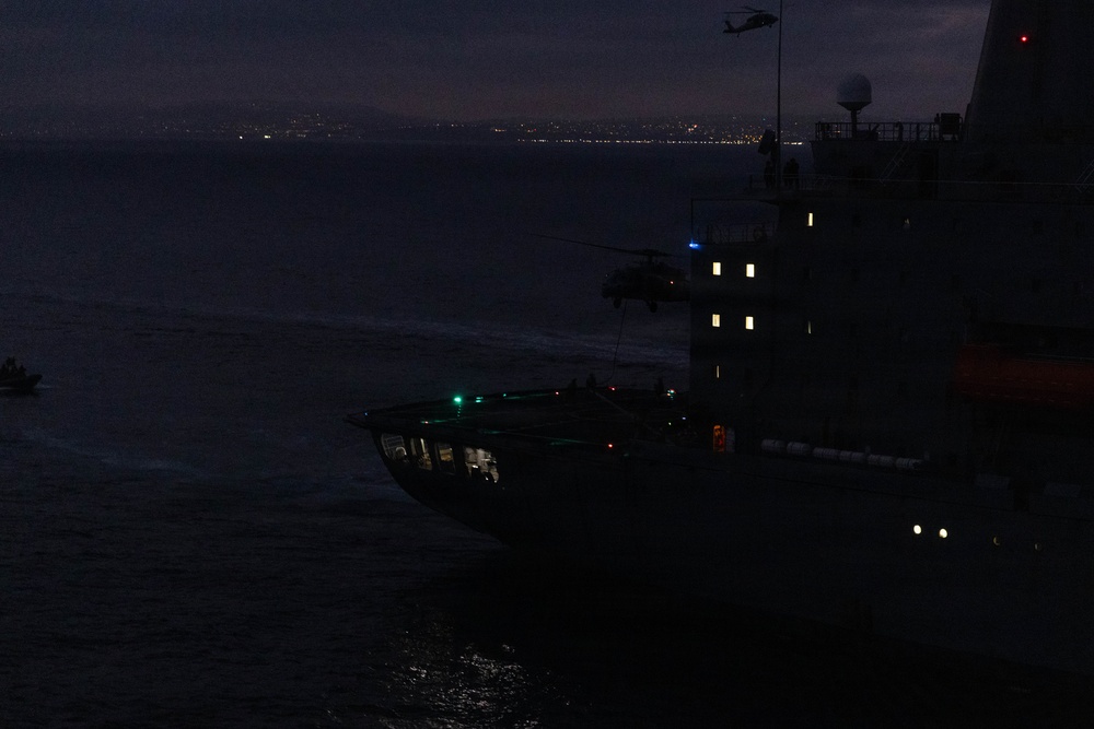 13th MEU | MRF Conducts Visit, Board, Search and Seizure Training