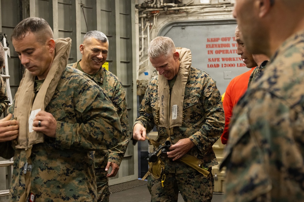 I MEF CG Visits 13th MEU Marines and Sailors Aboard USS Makin Island