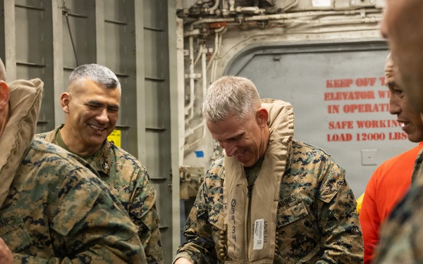 I MEF CG Visits 13th MEU Marines and Sailors Aboard USS Makin Island