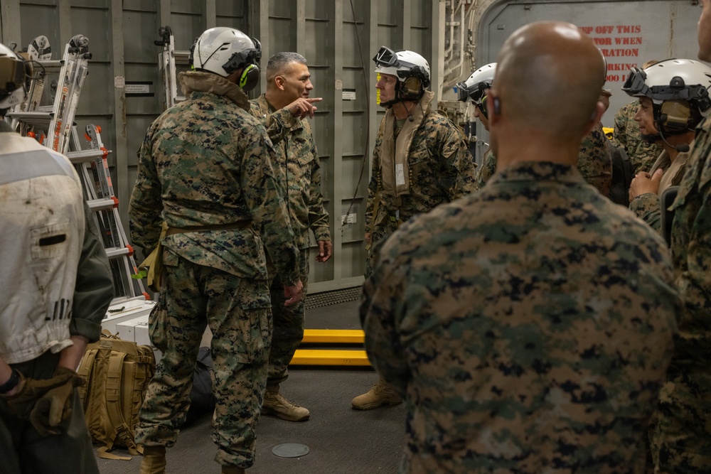 I MEF CG Visits 13th MEU Marines and Sailors Aboard USS Makin Island