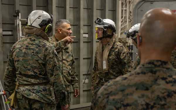 I MEF CG Visits 13th MEU Marines and Sailors Aboard USS Makin Island