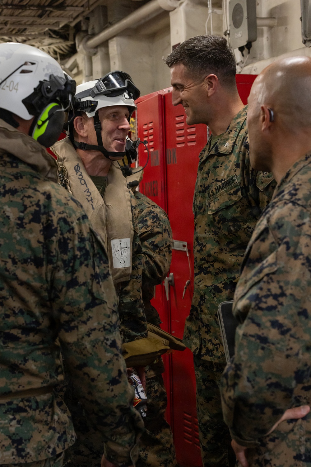 I MEF CG Visits 13th MEU Marines and Sailors Aboard USS Makin Island