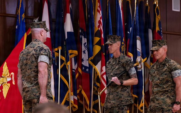 4th Marine Logistics Group Hosts Sergeant Major Relief and Appointment Ceremony