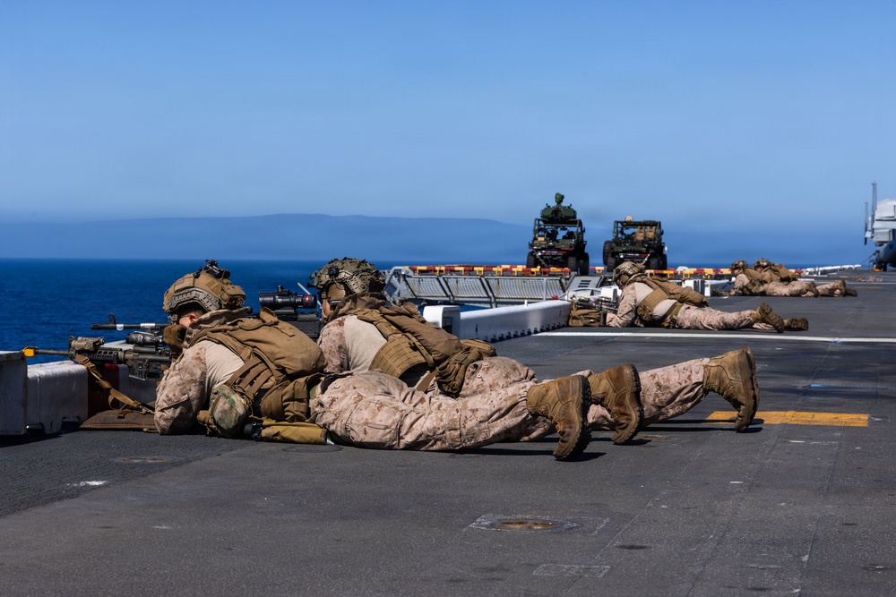 13th MEU | Defense of the Amphibious Task Force Training