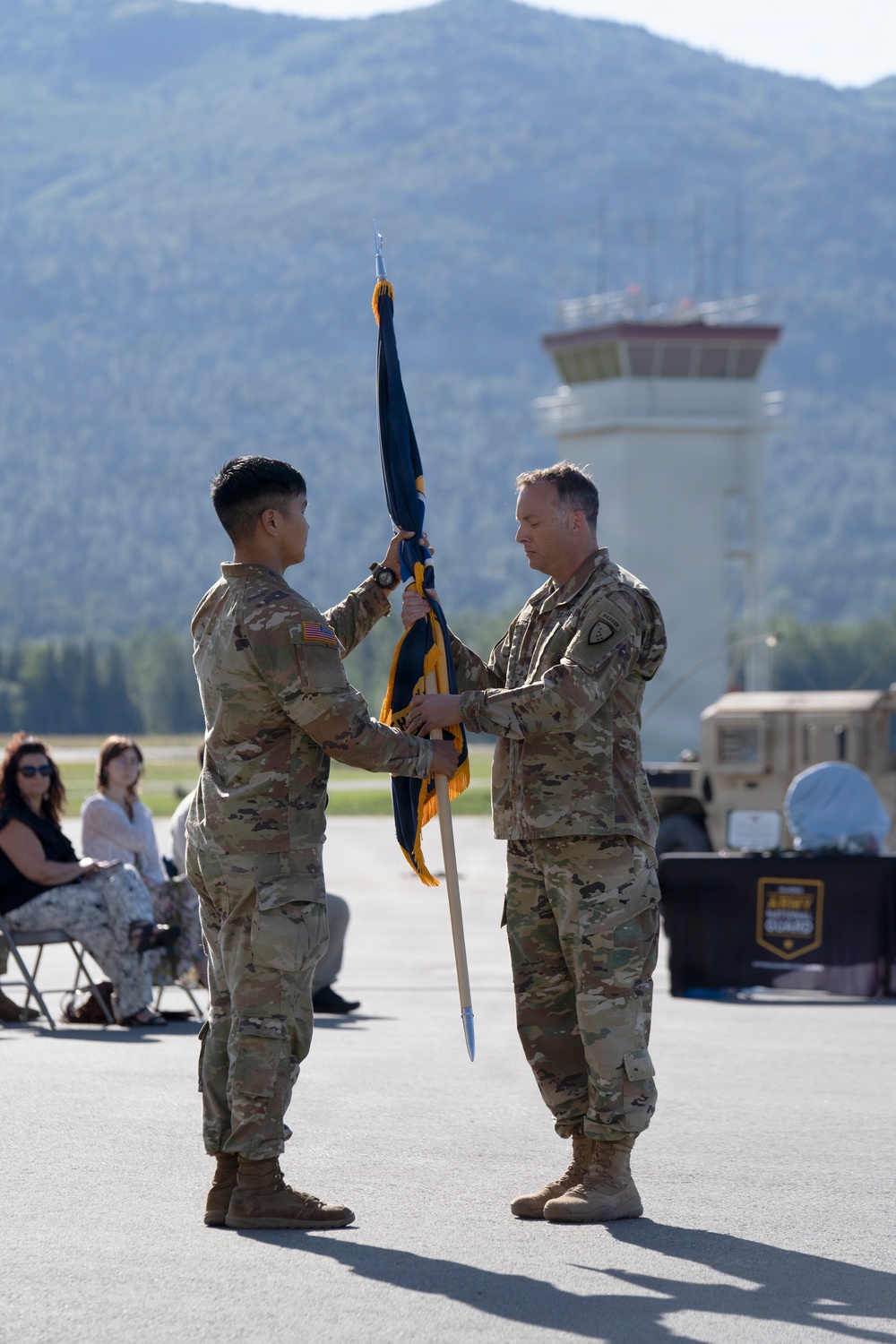 38th Troop Command bids farewell to Col. Mortrud and welcomes Col. Kang
