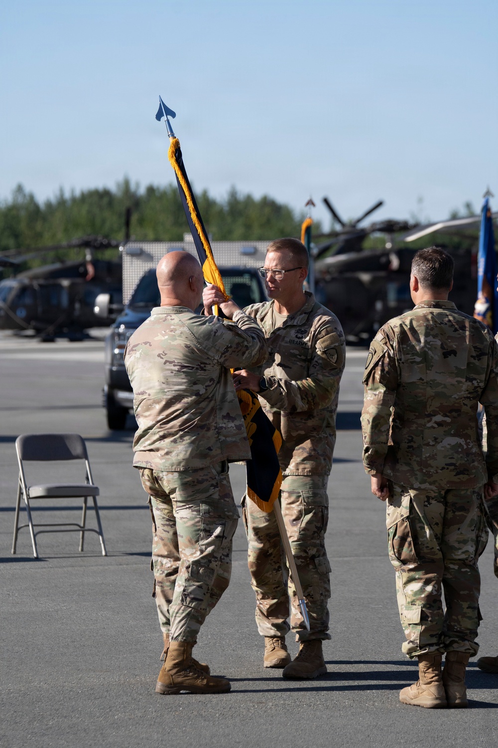 38th Troop Command bids farewell to Col. Mortrud and welcomes Col. Kang