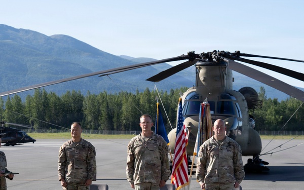 38th Troop Command bids farewell to Col. Mortrud and welcomes Col. Kang