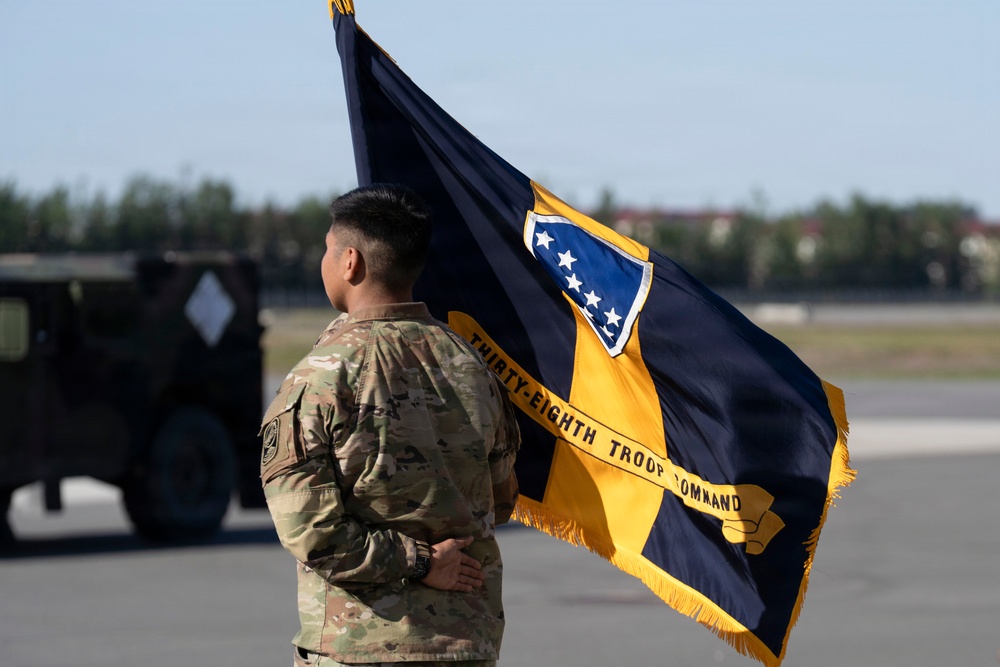 38th Troop Command bids farewell to Col. Mortrud and welcomes Col. Kang