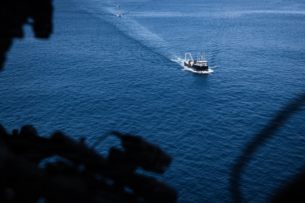 13th MEU | Maritime Raid Force conducts Visit, Board, Search and Seizure Training