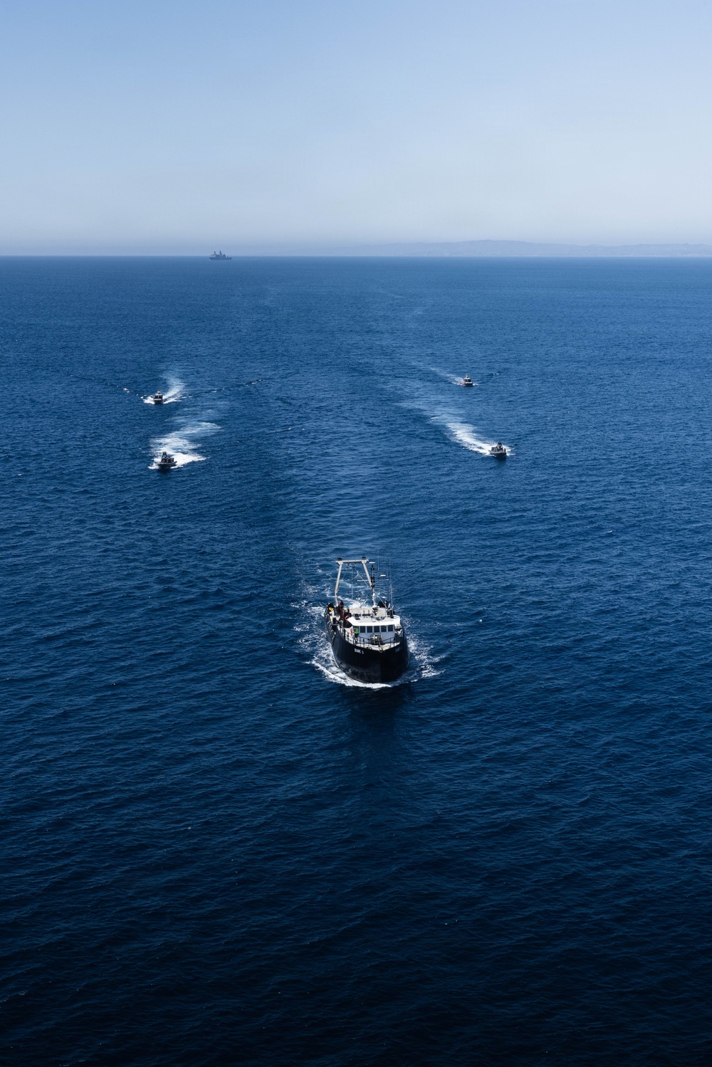 13th MEU | Maritime Raid Force conducts Visit, Board, Search and Seizure Training