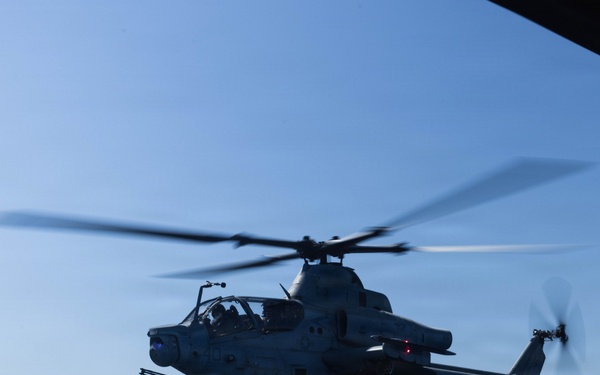 13th MEU | Maritime Raid Force conducts Visit, Board, Search and Seizure Training
