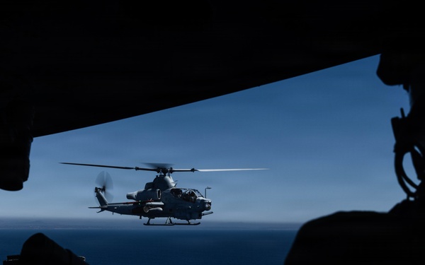 13th MEU | Maritime Raid Force conducts Visit, Board, Search and Seizure Training