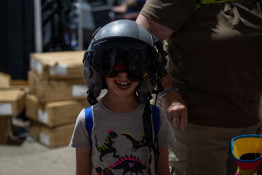 EAA AirVenture OshKosh attendees learn about Air Force careers from 15th Wing Airmen