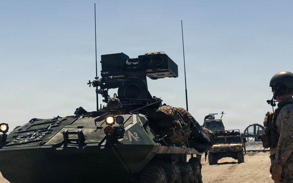 13th MEU | BLT 2/4 Conducts an Amphibious Assault