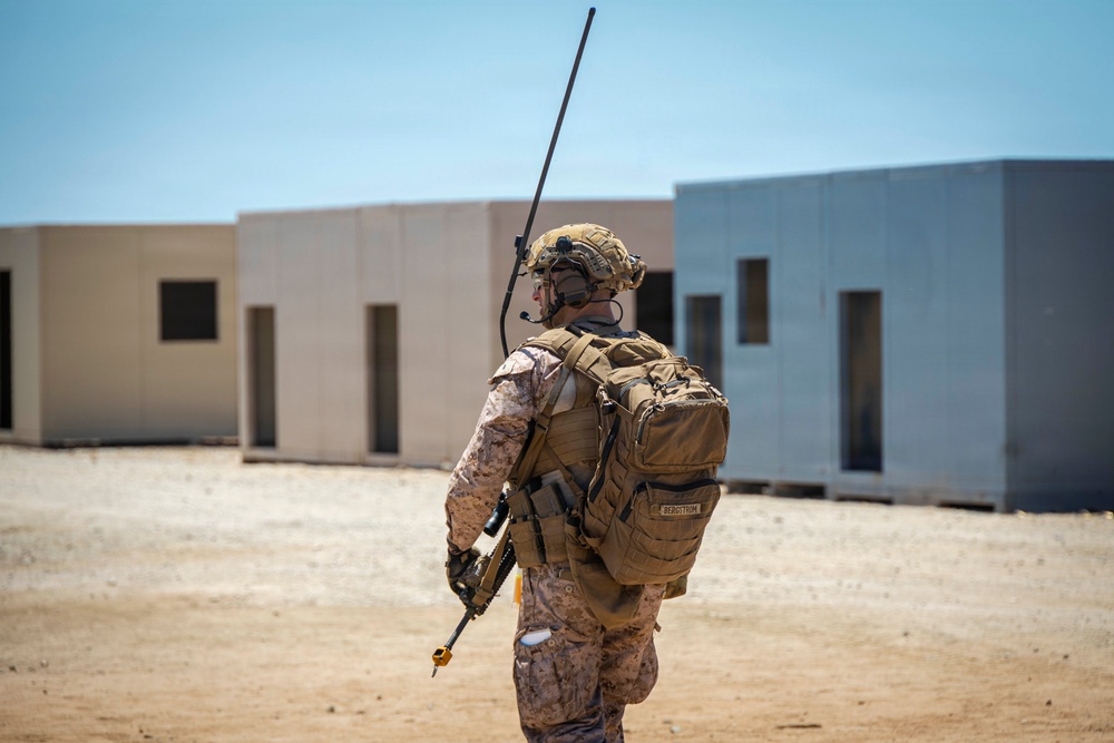 13th MEU | Marines Conduct an Amphibious Assault