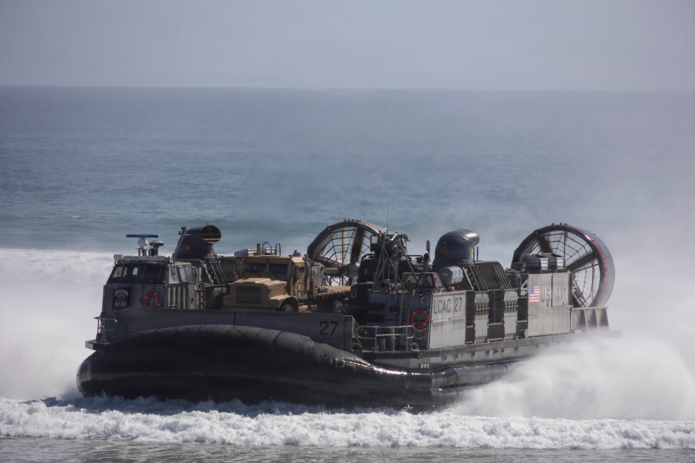 13th MEU | Marines Conduct an Amphibious Assault