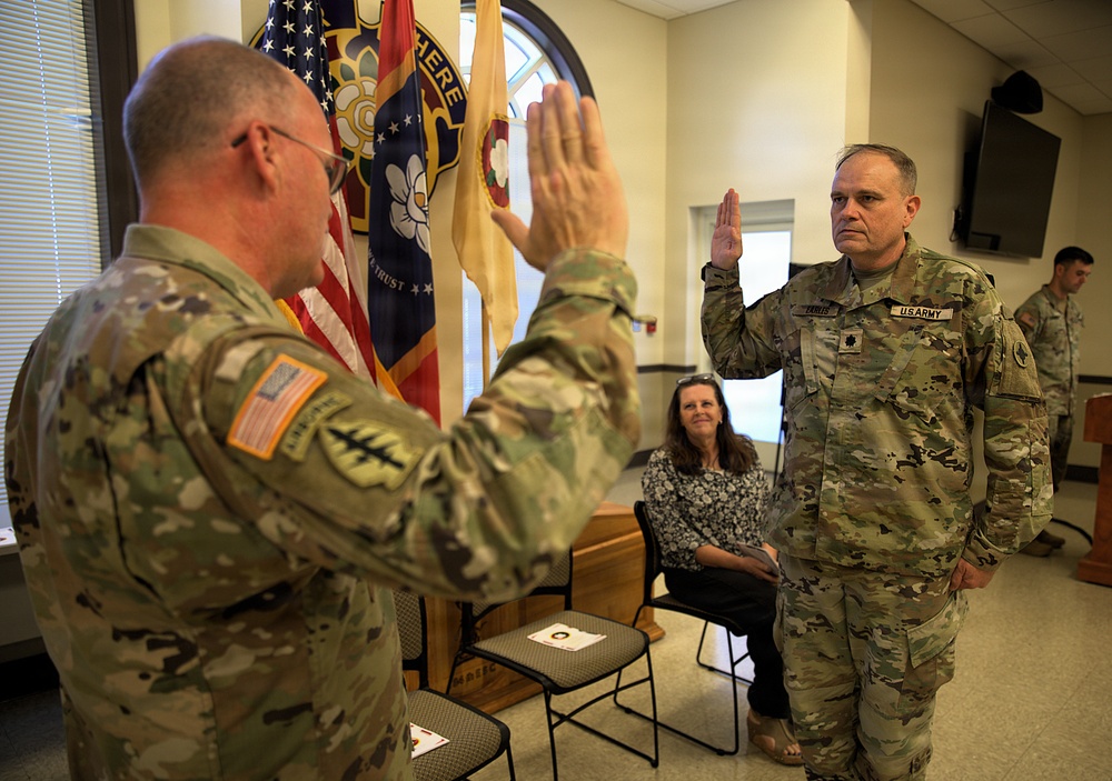 U.S. Army Chaplain (Lt. Col.) Shawn Earles, Mississippi Army National Guard, recites the Oath of Office