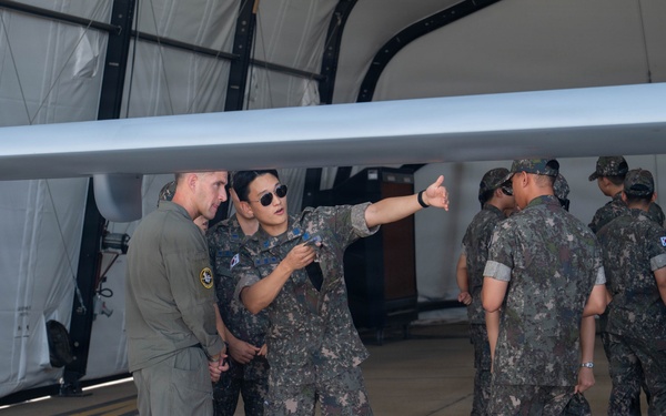 ROKAF cadets gain insight of mission at Kunsan AB